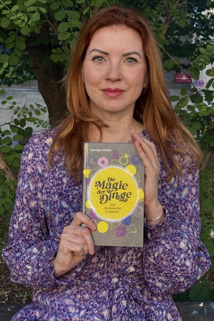 Büchertipps von Franzi Kurz für schminktante.de im OKtober 2026. Dorothea Rohde: Die Magie der Dinge und die Kunst des Loslassens
