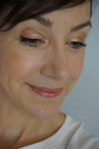 Der Frühlingslook 2019 von Clarins "Selfie ready" auf dem Blog von Schminktante Anja Frankenhäuser.