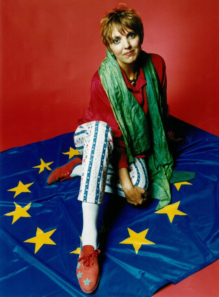 Staatsministerin Claudia Roth im Beautyinterview auf schminktante.de. Ausgabe April 2025. Anja Frankenhäuser, Bündnis90/DIE GRUENEN
