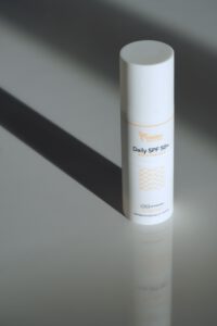 Monatsrückblick der Schminktante mit Beautynewsticker. Ausgabe März 2023. Colibri Skincare, Sonnenschutz