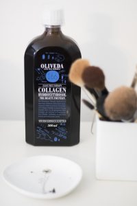 The Beautyfountain ist ein neuer einzigartiger Beautydrink von Oliveda. Eine spannende Aktion und ganz viel Info von der Schminktante.