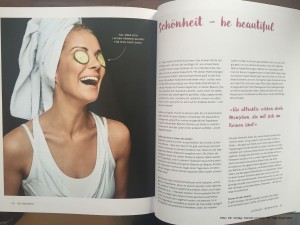 Gurkenmaske und andere Beautyrituale con Yoga-Expertin Kerstin Linnartz im Beautyinterview mit der Schminktante.