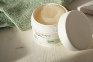 Der neue Reinigungsbalsam von Skincerely yours. Ohne bedenkliche Inhaltsstoffe. Effektiv und pflegend. Alle Infos auf schminktante.de. Anja Frankenhäuser, Kosmetik, Hautpflege
