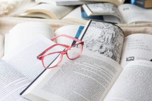 Büchertipps für Mai 2025 auf schminktante.de. Drei Neuerscheinungen queer Beet - kuratiert von Franziska Kurz. Lesen, Literatur, Bücher, Buchtipps, Buchempfehlungen