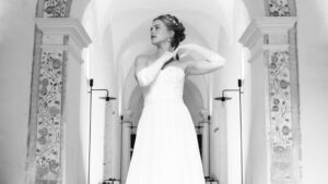Brautkleidshooting für Küss die Braut am Gardasee in Italien. Brautmode, Kloster, Reisen, Monastero Arx Vivendi, Schminktante, Anja Frankenhäuser, Make up Artist, Top-Blog