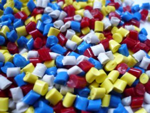 Welche Inhaltsstoffe gehören nicht in gute Kosmetikprodukte? INCI, Ingredenzien, Kosmetik, Hautpflege, saubere Kosmetik, Skincare, Clean Beauty, Green Beauty, Schminktante, Anja Frankenhäuser, Mineralöl, Mikroplastik, Phtalate, PPG, PEG